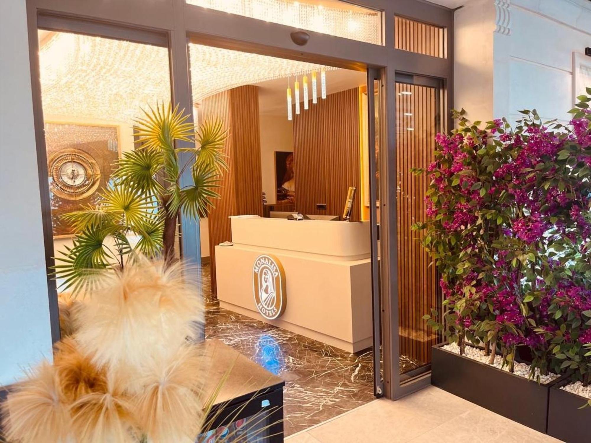 Monalisa Hotels Kusadasi Exterior foto